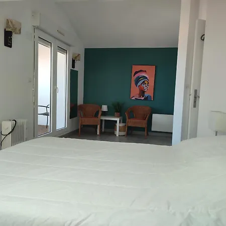 T4 A Deux Pas De La Plage Avec Parking Prive - Fr-1-239-666 Hendaye